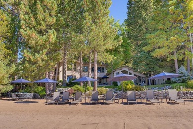 Situated along the prestigious Lakeshore Boulevard, Sandy Shores - photo 1