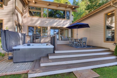 Situated along the prestigious Lakeshore Boulevard, Sandy Shores - photo 8