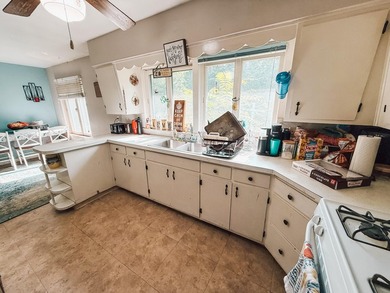 Welcome to this charming two-bedroom, two-bathroom residence in - photo 12