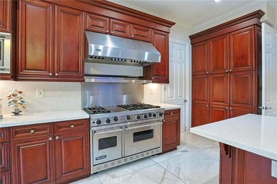 Welcome to 1121 Pinto Dr., a custom estate by renowned builder - photo 13