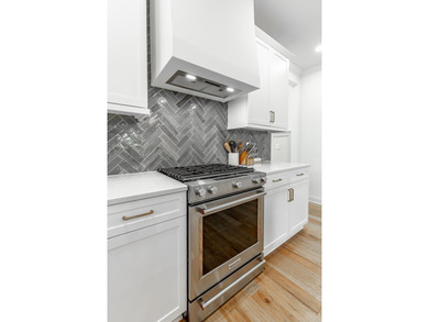 Welcome to 4787 Amethyst Road, where every day is an opportunity - photo 16