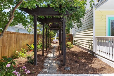 Nestled just one block from the sugar-white sands of Destin's - photo 18