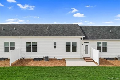 Barrier-Free Ranch Pond-Front Condo! No steps at all to get in - photo 19