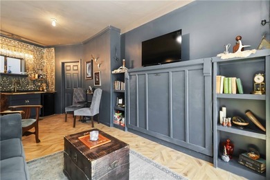 One-of-a-kind property in Lost Bridge Village. Fully renovated - photo 20