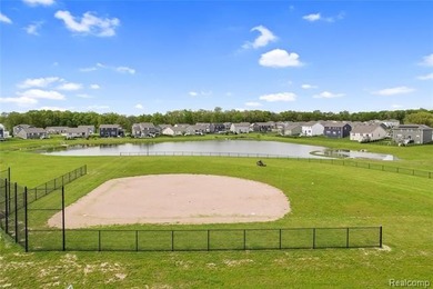 Barrier-Free Ranch Pond-Front Condo! No steps at all to get in - photo 22