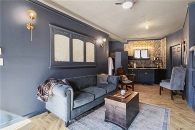 One-of-a-kind property in Lost Bridge Village. Fully renovated - photo 23