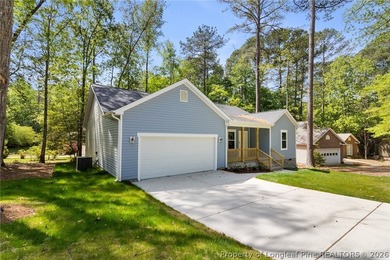 Enjoy easy living in this single-story, 1,754 sq ft - photo 2