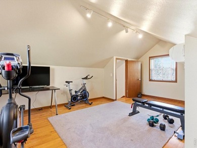 Welcome to 800 Racquet Lane, where Boulder living meets everyday - photo 34