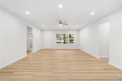 Enjoy easy living in this single-story, 1,754 sq ft - photo 6