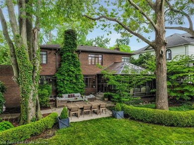 Exceptional brick Contemporary Colonial in the highly coveted - photo 38