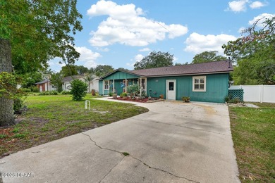 Welcome to a home that's been loved for over 20 years and is - photo 39