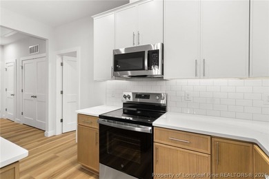 Enjoy easy living in this single-story, 1,754 sq ft - photo 10
