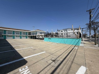 The Surf Comber Motel has been a favorite destination for - photo 3