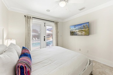 Nestled just one block from the sugar-white sands of Destin's - photo 43