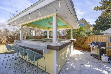 Nestled just one block from the sugar-white sands of Destin's - photo 47