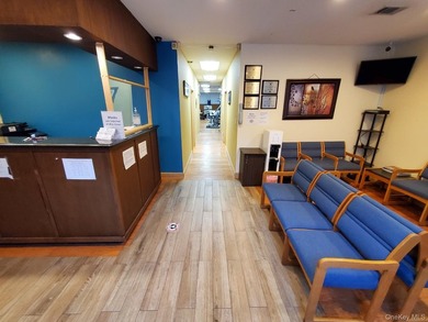 2200 Sqft Ground Floor Commercial Condominium. Prime Downtown - photo 5