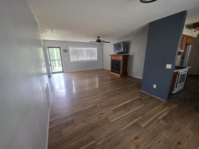 This is a Super-cute home with 2-bedrooms and 1 and a half - photo 11