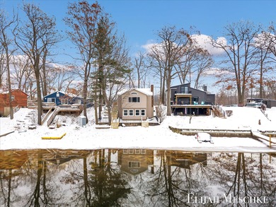 Brown Lake - Kent County Home For Sale in Rockford Michigan