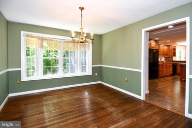 Peaceful Country Home ..SUPER SIZED!! Brick front Split Foyer - photo 11