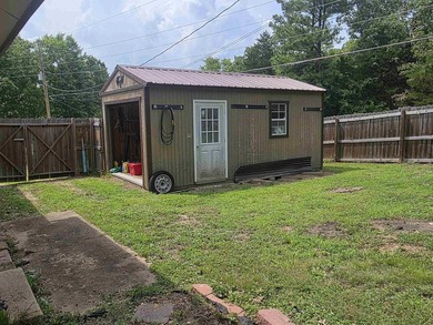 This is a Super-cute home with 2-bedrooms and 1 and a half - photo 14