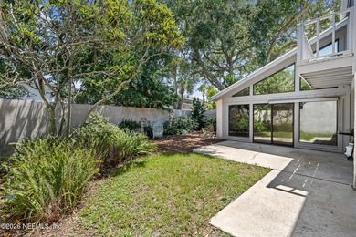 2445 Lorraine Court N is a 1,186 sq ft, 3 full bedroom, 3 full - photo 17