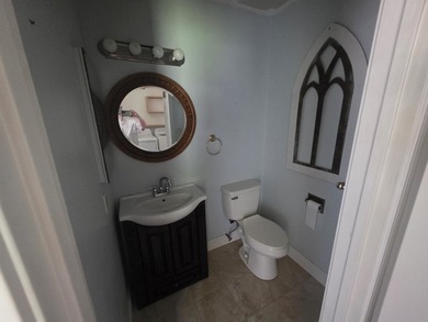 This is a Super-cute home with 2-bedrooms and 1 and a half - photo 23