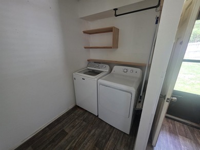 This is a Super-cute home with 2-bedrooms and 1 and a half - photo 24