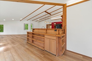 Additional listing photo 4