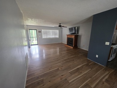 This is a Super-cute home with 2-bedrooms and 1 and a half - photo 29