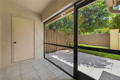 Beautifully updated villa in the centrally located community of - photo 29