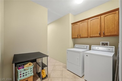 Discover this 2-bedroom, 2.5-bathroom single-family residence - photo 32