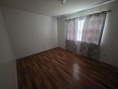 This is a Super-cute home with 2-bedrooms and 1 and a half - photo 38