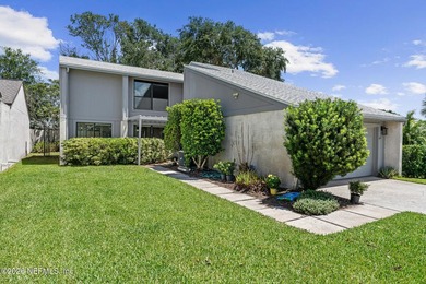 2445 Lorraine Court N is a 1,186 sq ft, 3 full bedroom, 3 full - photo 45