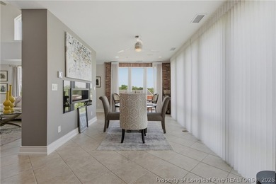 Experience luxury living in this extraordinary downtown - photo 10