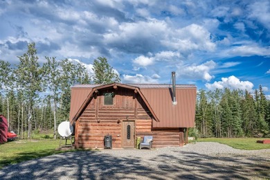 Cozy doesn't have to mean compromising, and this 1,110 square