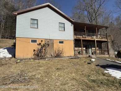 (private lake, pond, coastal) Home For Sale in Moscow Pennsylvania