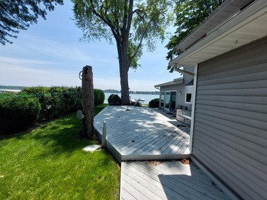 Perfect lakefront location on Eagle Lake in Edwardsburg! This - photo 12