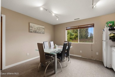 Excellent mixed-use investment opportunity featuring a - photo 15