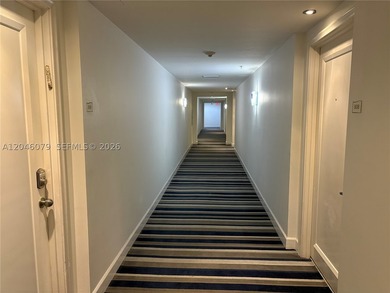 Beautiful 1 bedroom 1 bath for sale at Venture East! Tons of - photo 21
