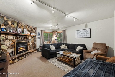 Excellent mixed-use investment opportunity featuring a - photo 22