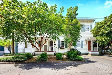 Beautifully renovated 1900s historic townhouse in the highly - photo 2