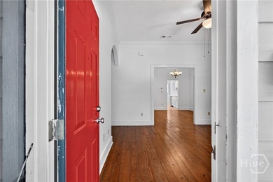 Beautifully renovated 1900s historic townhouse in the highly - photo 3