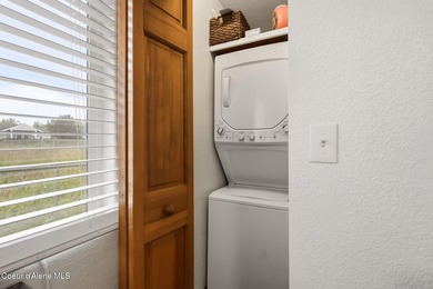 Excellent mixed-use investment opportunity featuring a - photo 28