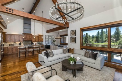 The ultimate mountain retreat with breathtaking views awaits in - photo 5