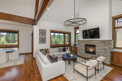The ultimate mountain retreat with breathtaking views awaits in - photo 6
