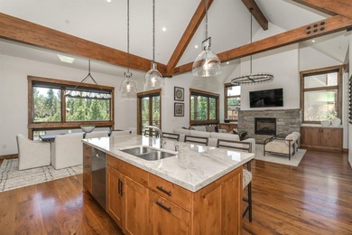 The ultimate mountain retreat with breathtaking views awaits in - photo 8
