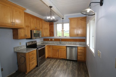 Situated in the 'Center Lake South' neighborhood is this - photo 5