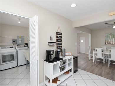 Rare mid-century A-frame pool home in central Sarasota with no - photo 15