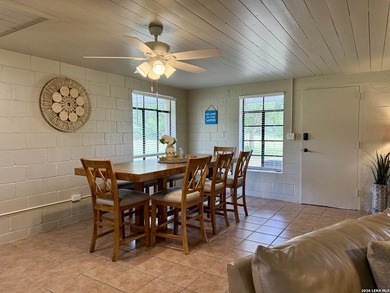 This astounding property has over 1,000 feet of River front - photo 15