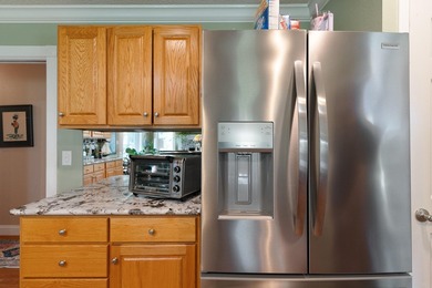 You will fall in love with this well-maintained home in Kenwood - photo 17